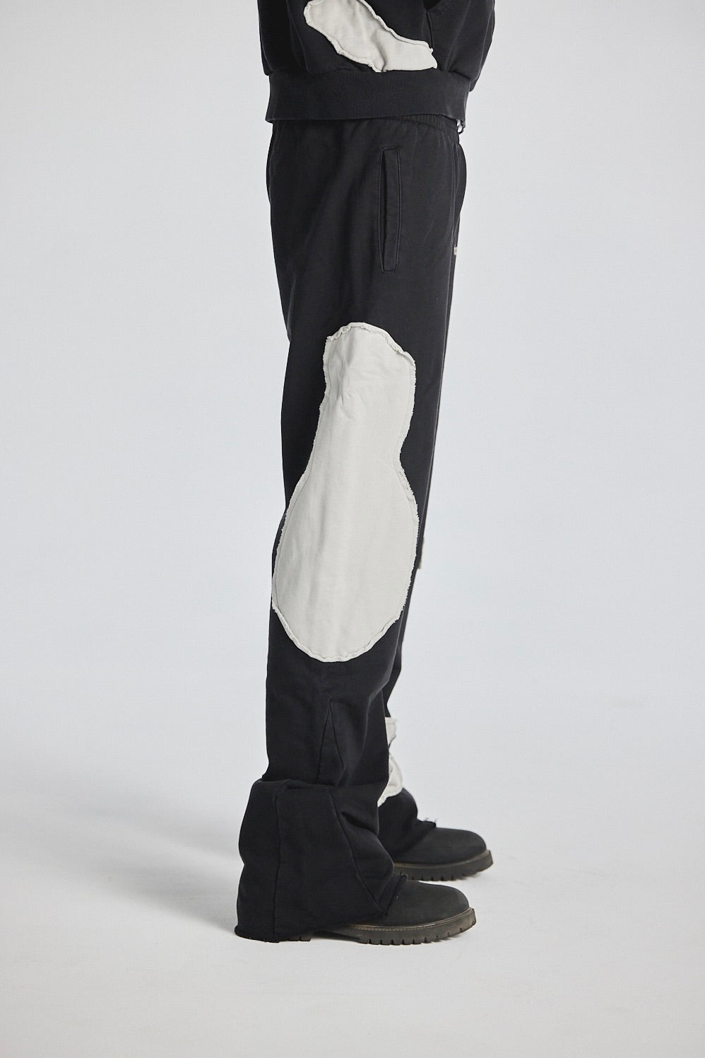 "NUIT VAGUE" BLACK SWEATPANTS