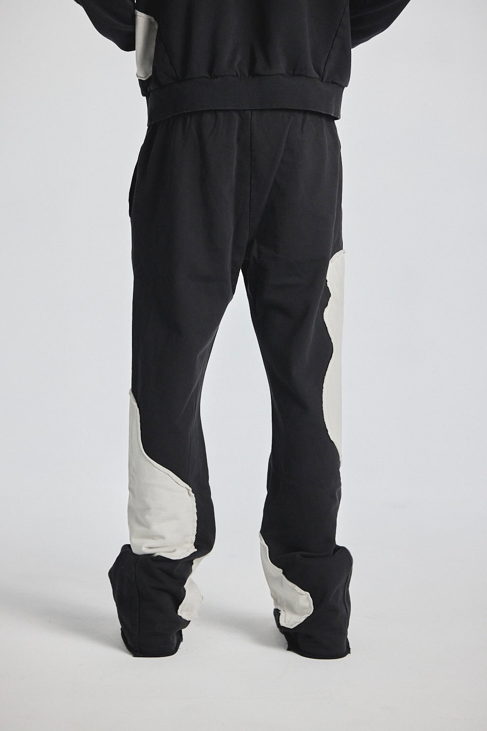 "NUIT VAGUE" BLACK SWEATPANTS